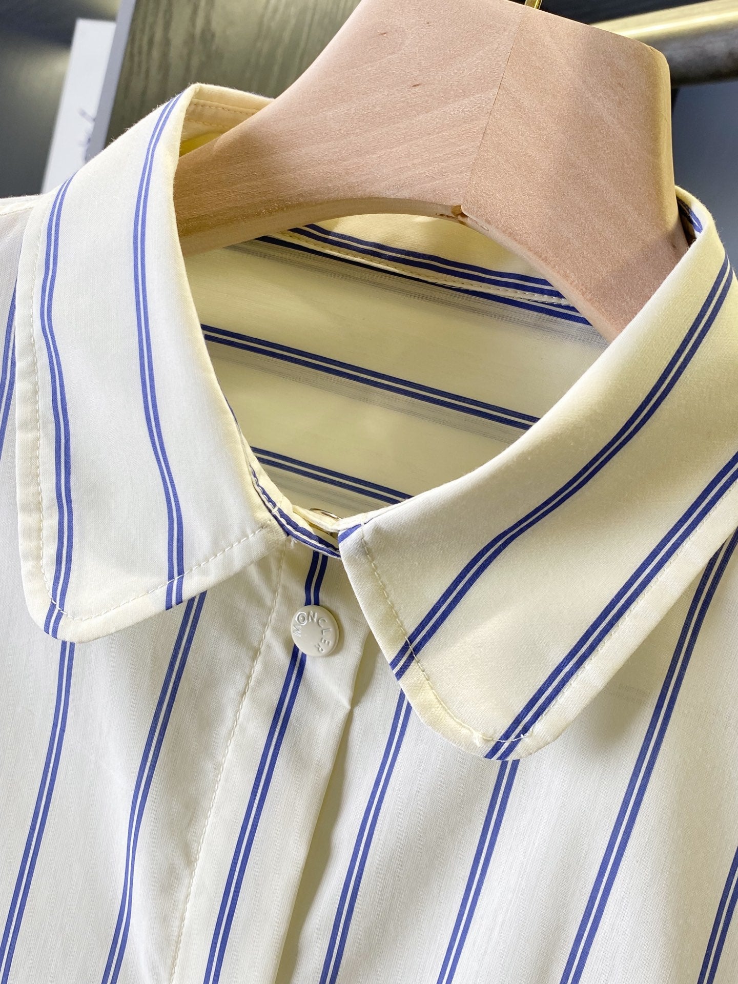 MONCLER 26S STRIPED LONG-SLEEVE SHIRT 679