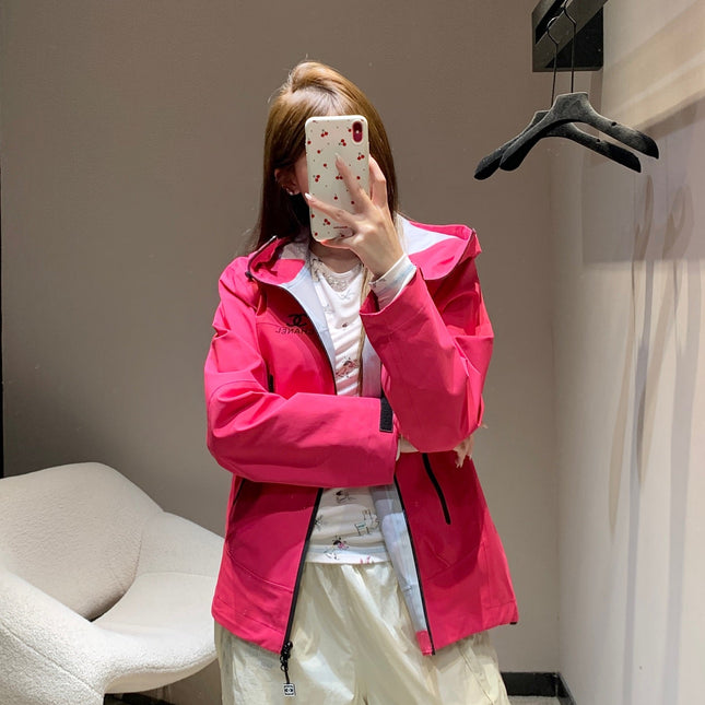 CHANEL 25S HOODED SPORTS JACKET 447