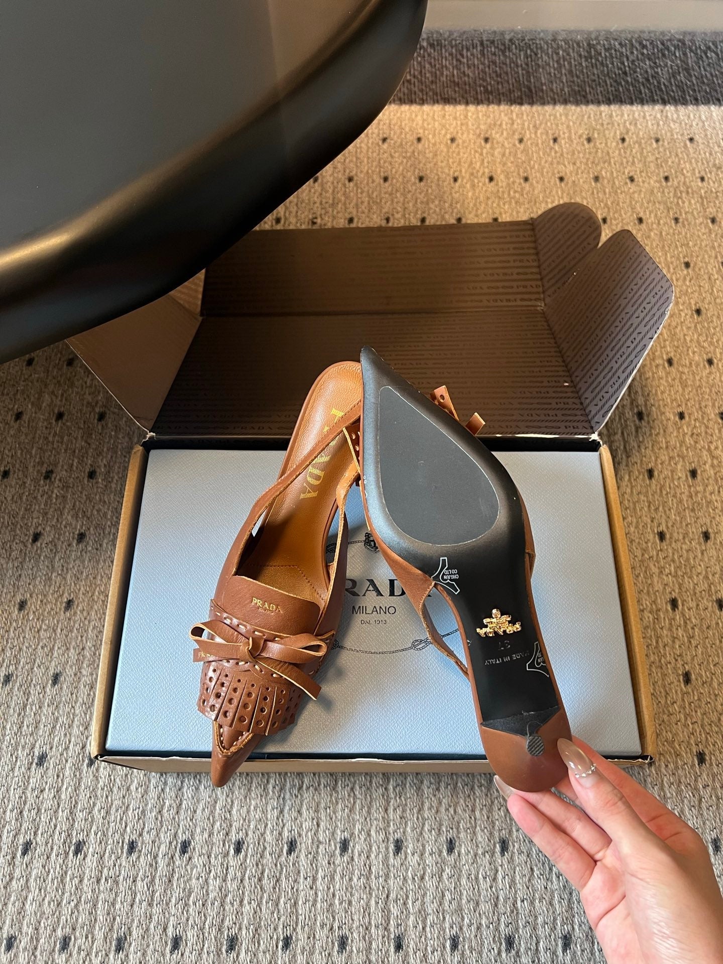 PRADA 26S POINTED TOE FRINGE BOW SLINGBACK PUMPS 85MM IN CARAMEL BROWN CALFSKIN