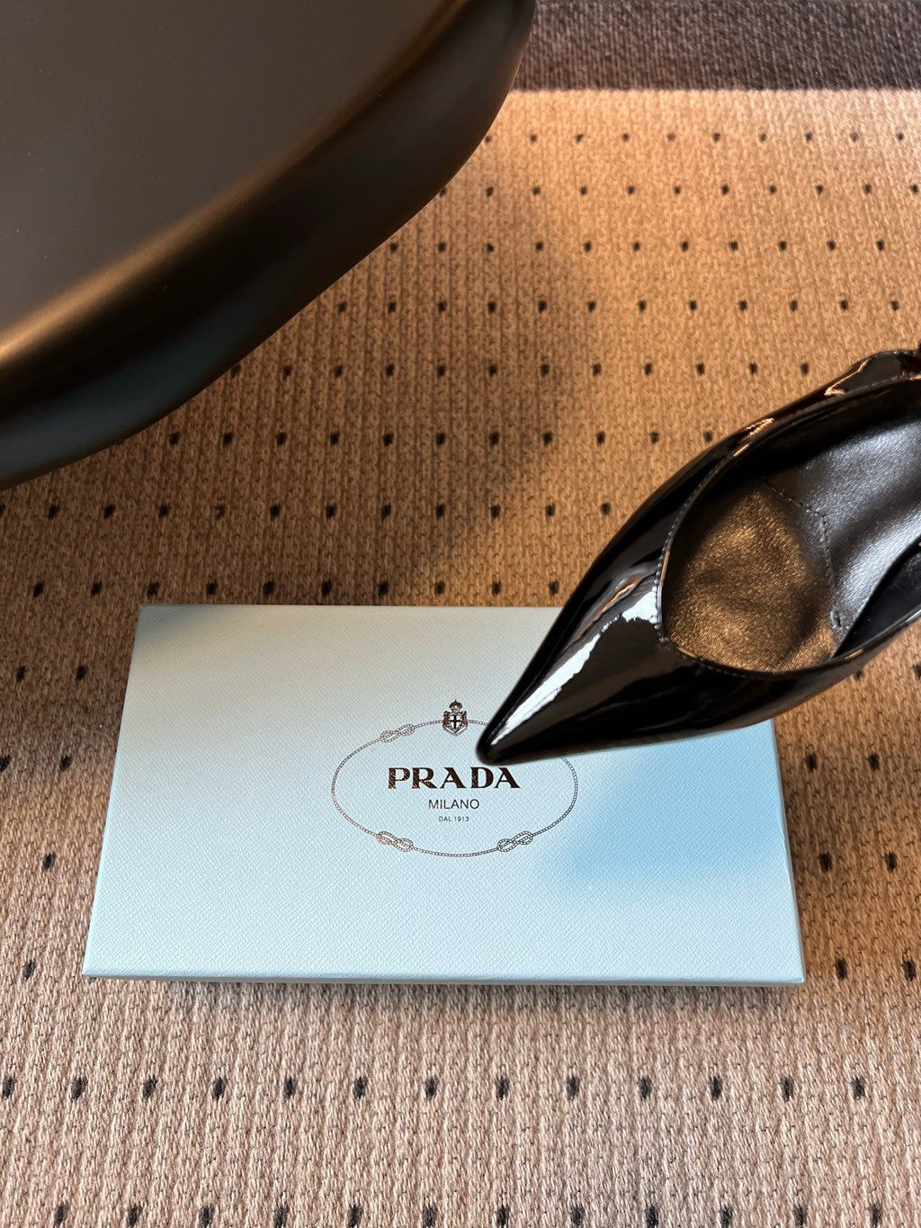 PRADA 26S POINTED TOE SLINGBACK HEELS 55MM IN BLACK PATENT CALFSKIN