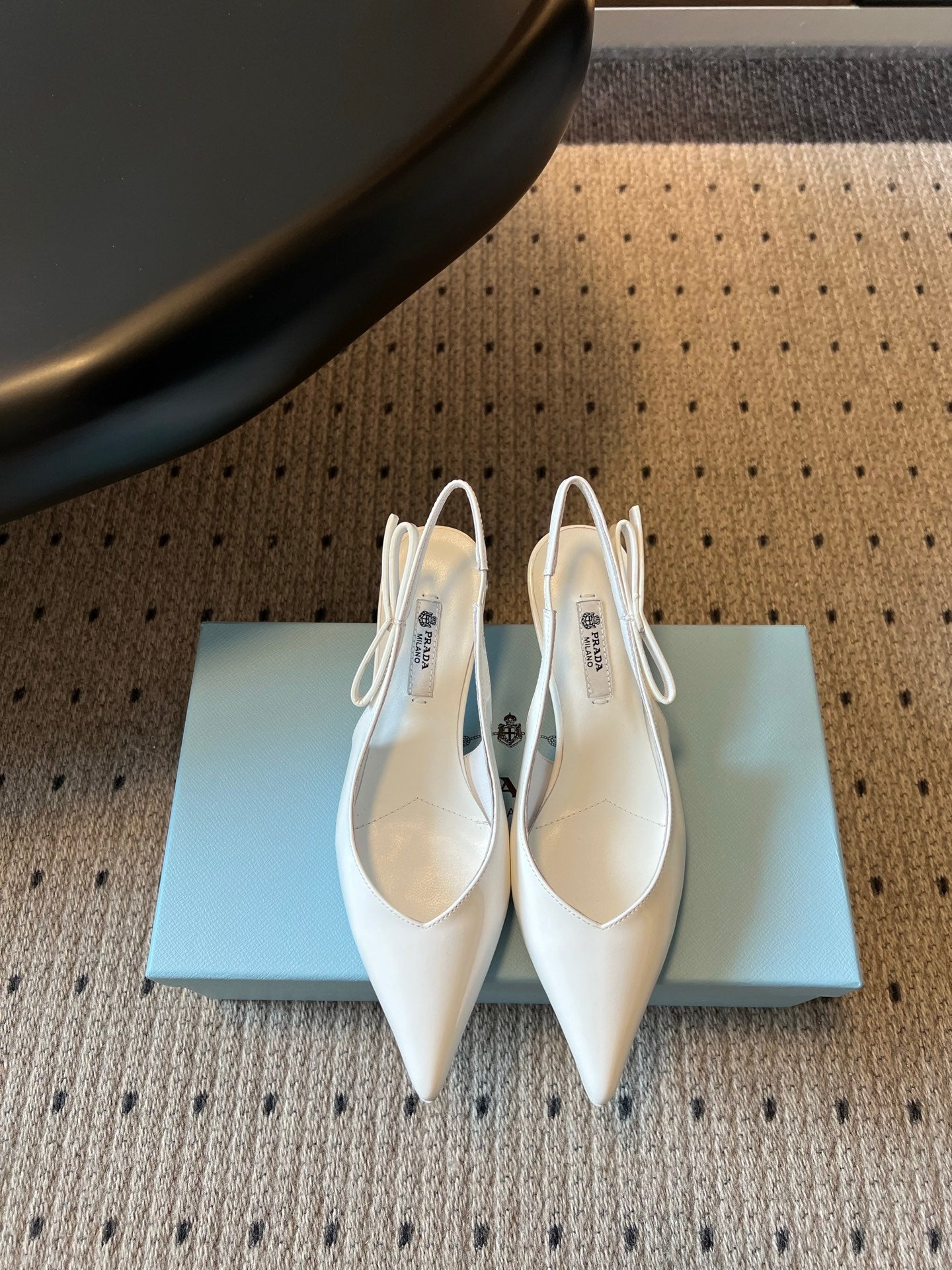 PRADA 26S POINTED TOE SLINGBACK HEELS 55MM IN WHITE PATENT CALFSKIN