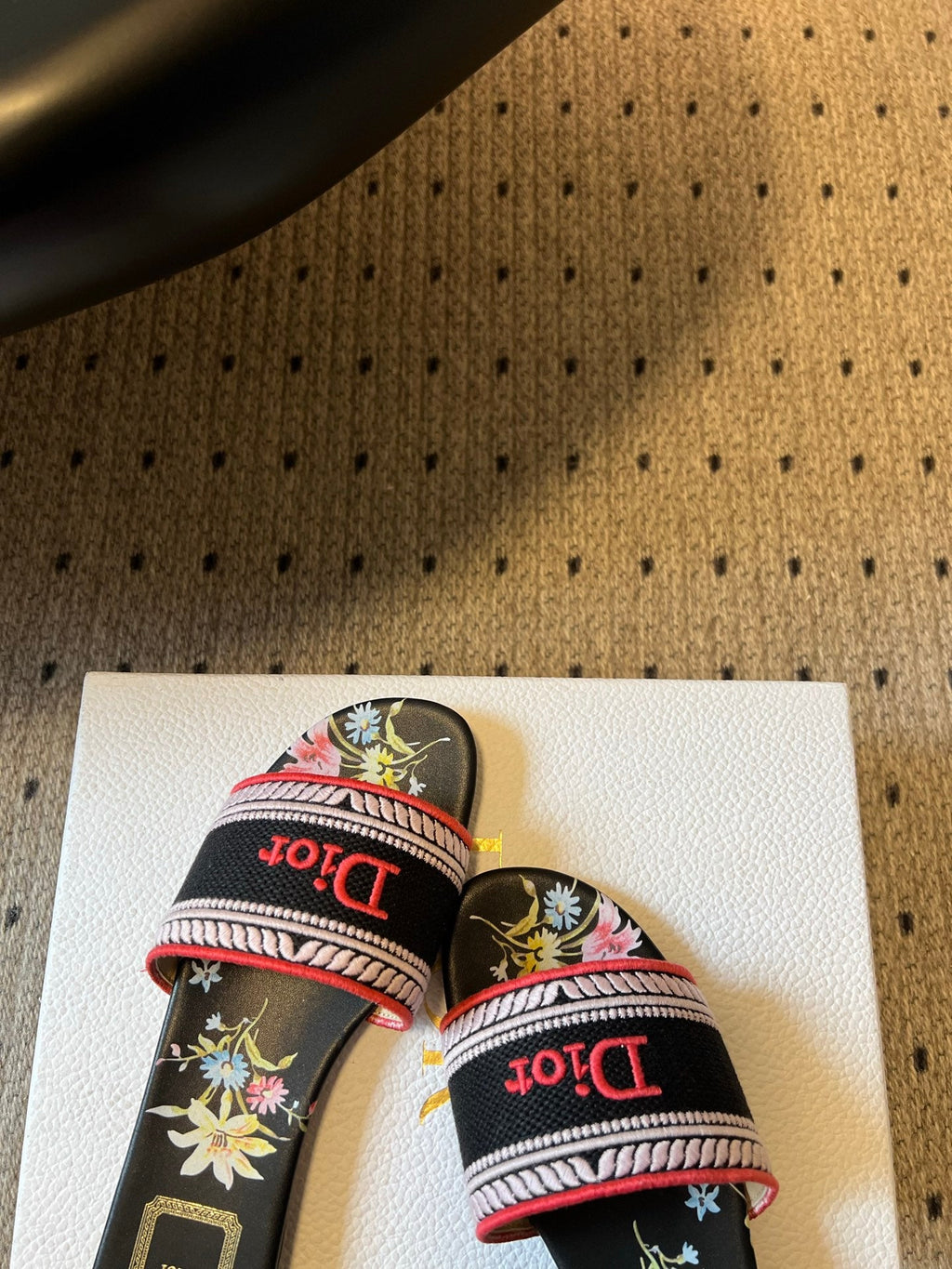 DIOR 26S SLIDES DWAY IN BLACK RED EMBROIDERED CANVAS WITH LOGO & FLORAL PRINT FOOTBED