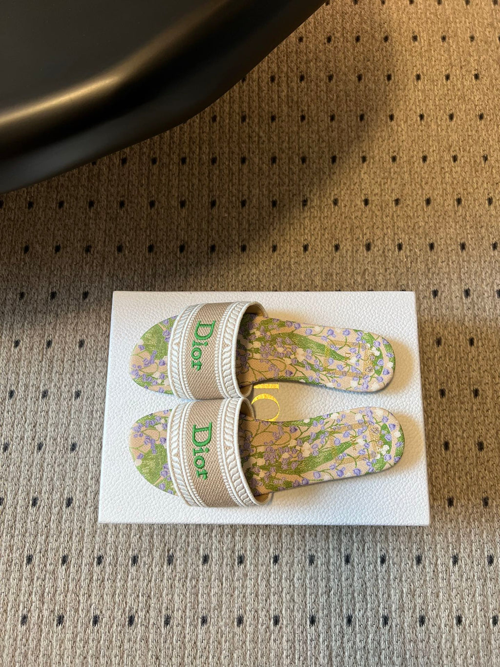 DIOR 26S SLIDES DWAY IN BEIGE GREEN EMBROIDERED CANVAS WITH LOGO & FLORAL PRINT FOOTBED