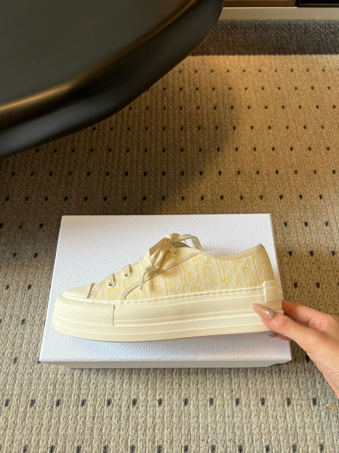 DIOR 26S LOW-TOP SNEAKER 50MM IN LIGHT YELLOW OBLIQUE EMBROIDERED CANVAS