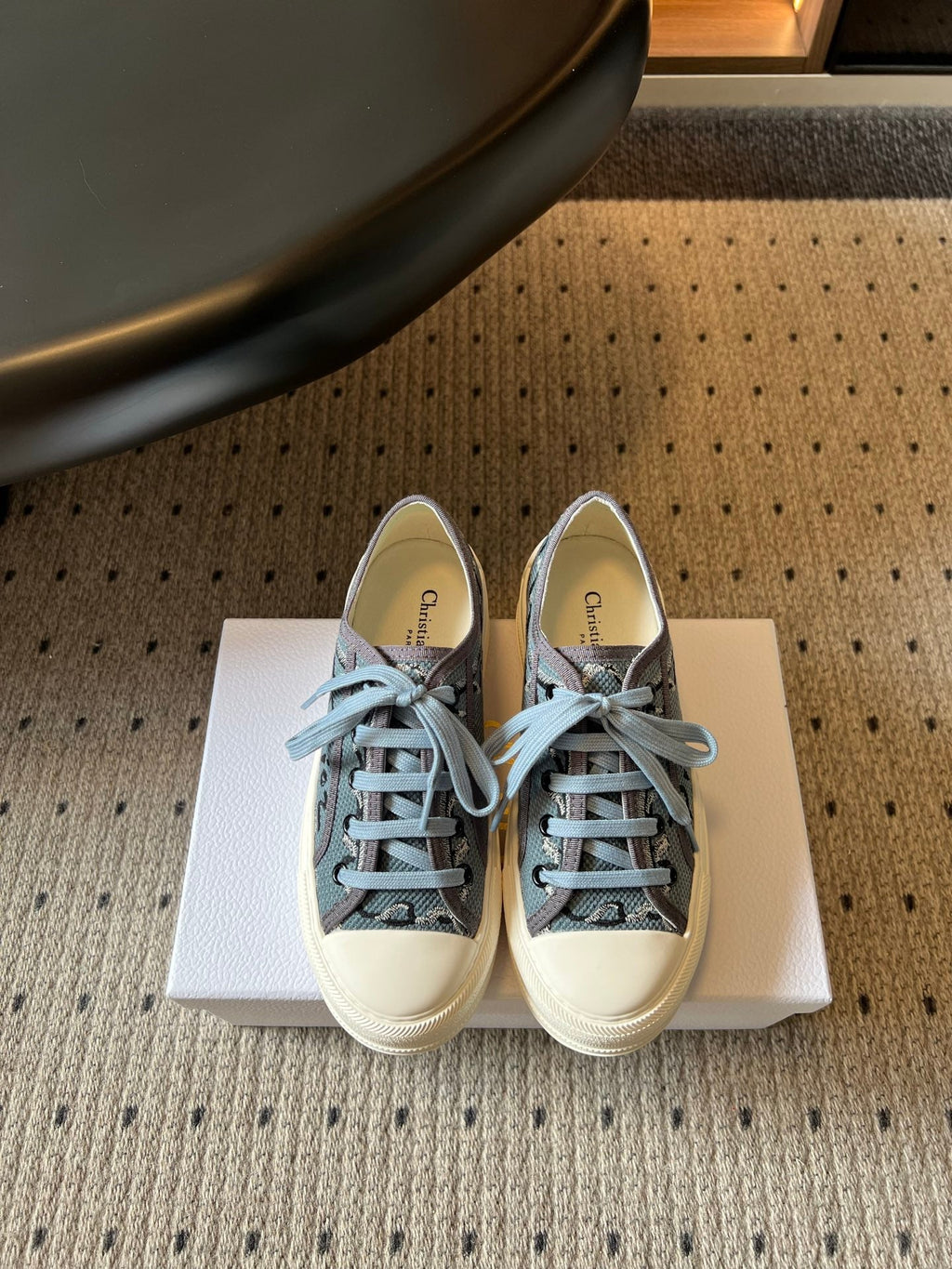 DIOR 26S LOW-TOP SNEAKER 50MM IN BLUE OBLIQUE EMBROIDERED CANVAS