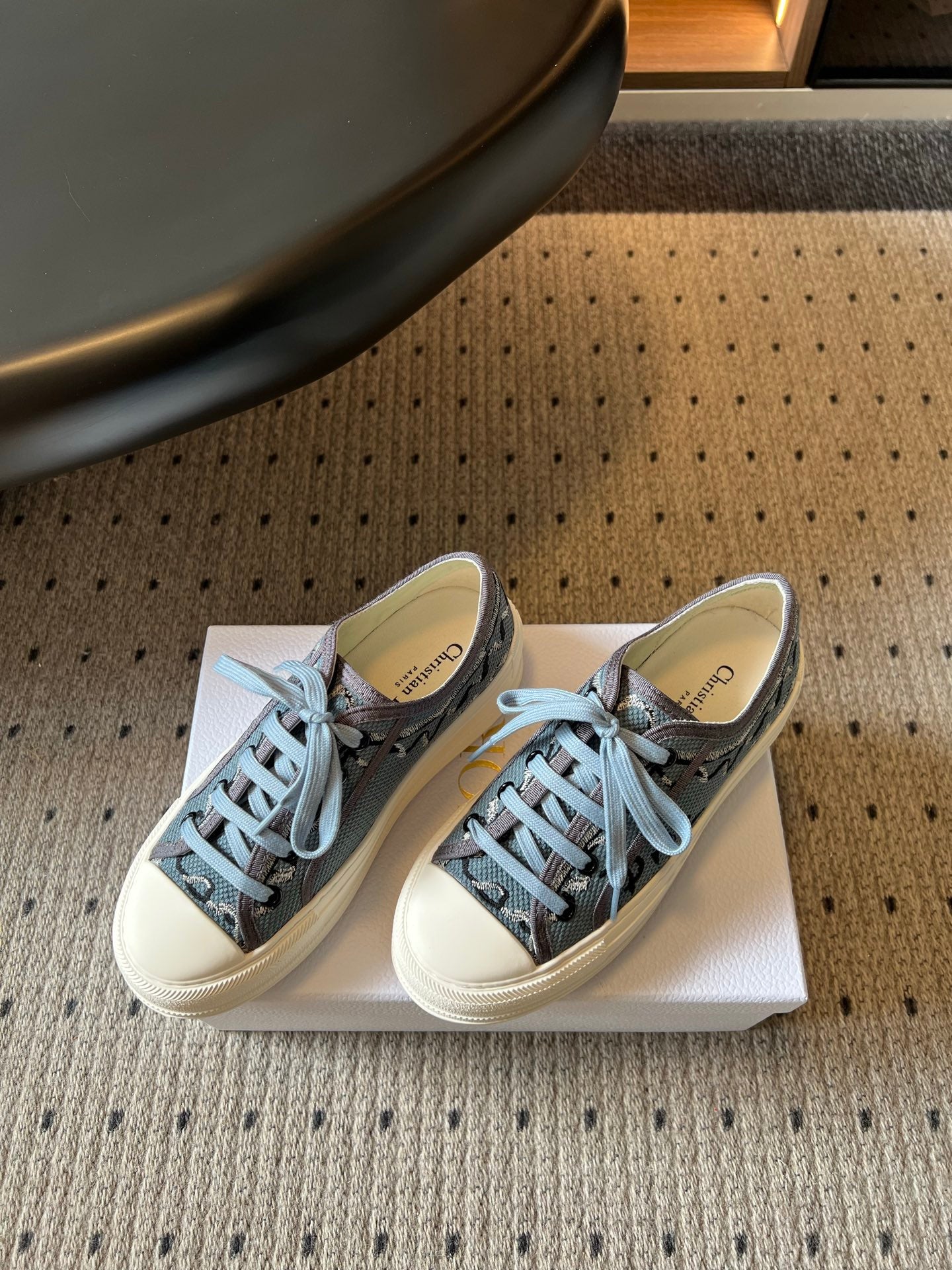 DIOR 26S LOW-TOP SNEAKER 50MM IN BLUE OBLIQUE EMBROIDERED CANVAS