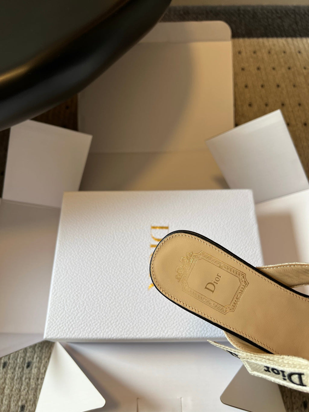 DIOR 26S HIGH-HEEL THONG SANDAL 35MM IN BEIGE EMBROIDERED CANVAS AND BLACK CALFSKIN