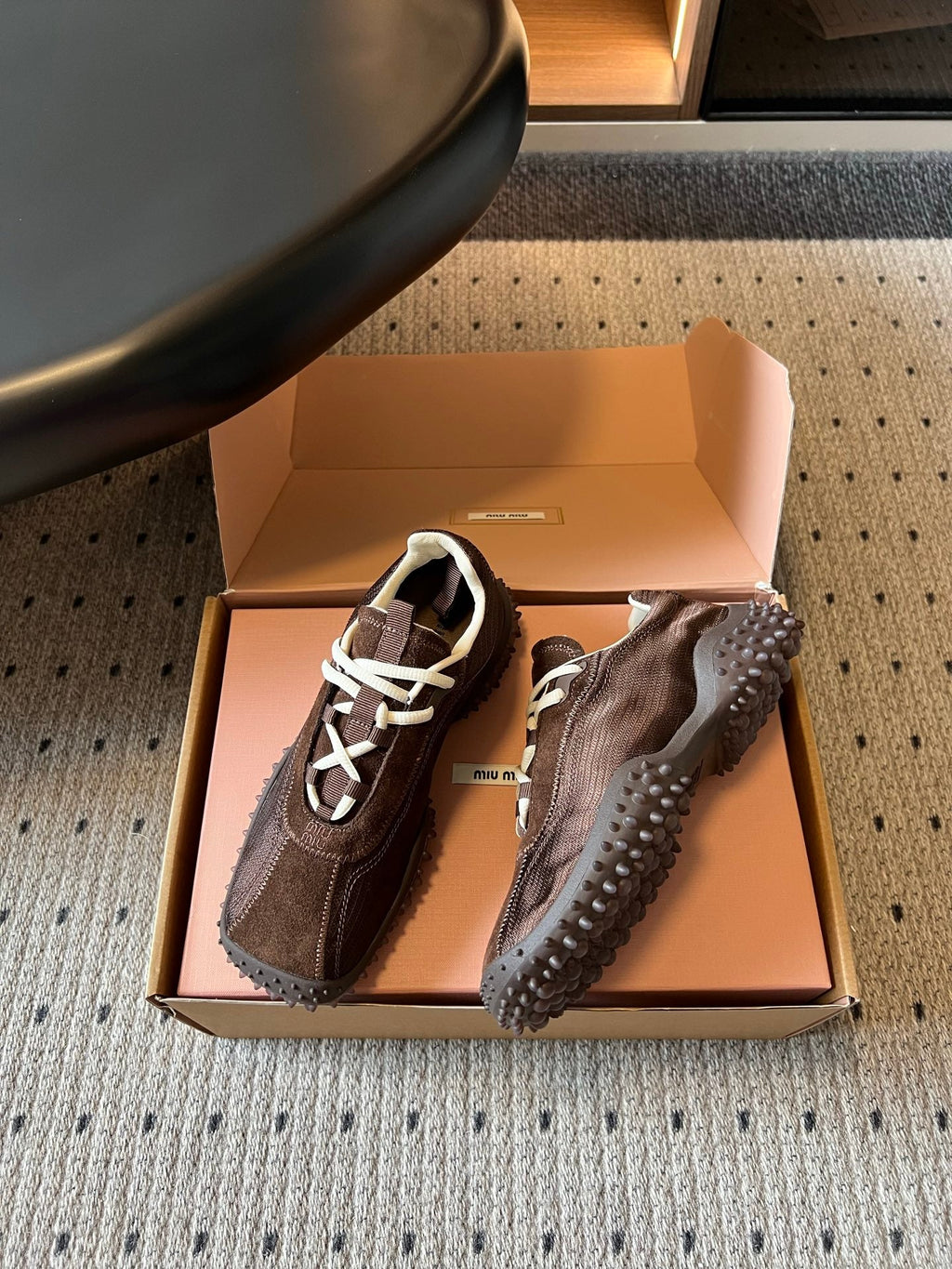 MIUMIU 26S SNEAKERS IN DARK BROWN SUEDE