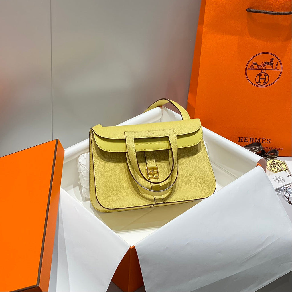 HALZAN 25 HANDLE BAG IN BUMBLEBEE YELLOW GRAINED CALFSKIN