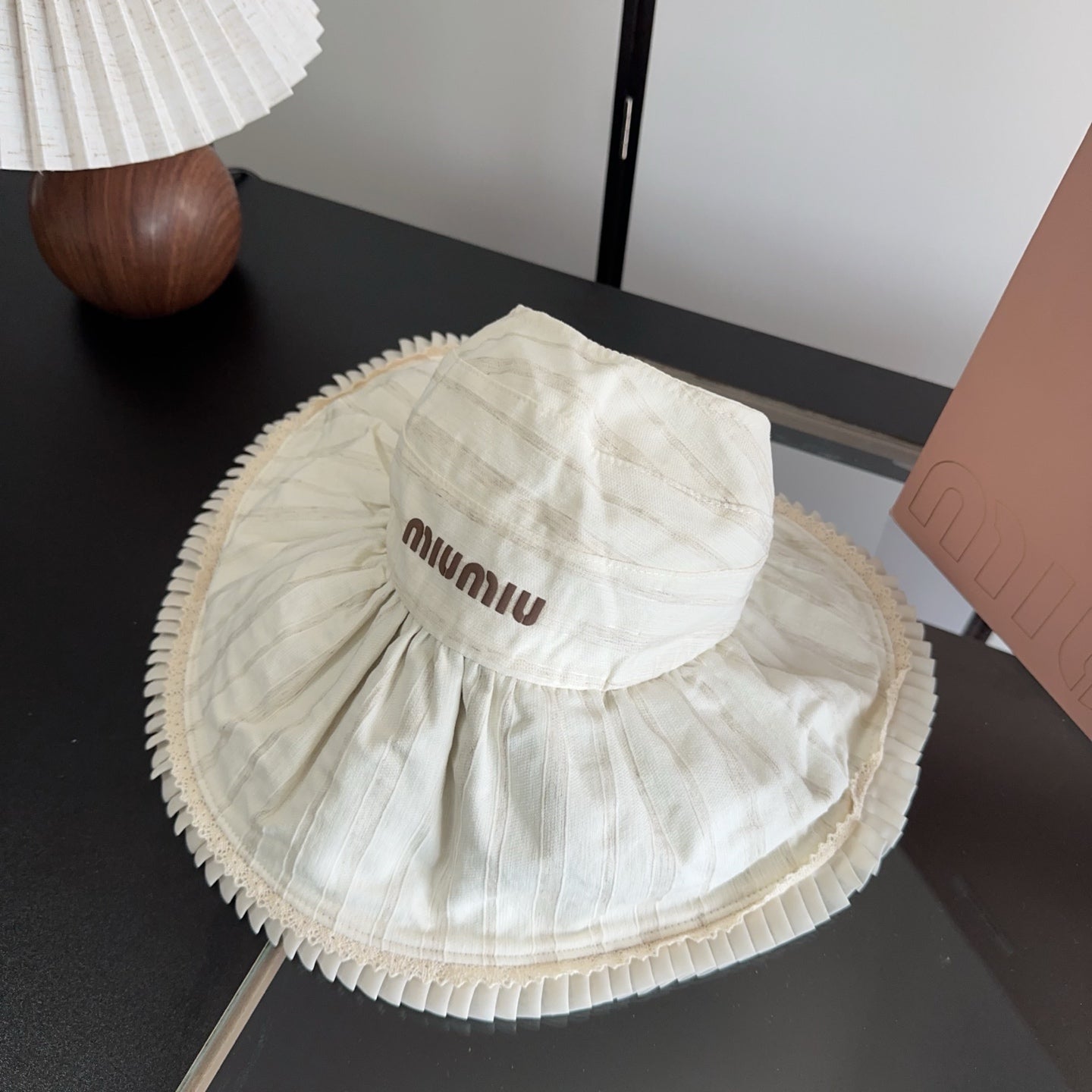 MIUMIU 26S PLEATED WIDE-BRIM HAT 343602