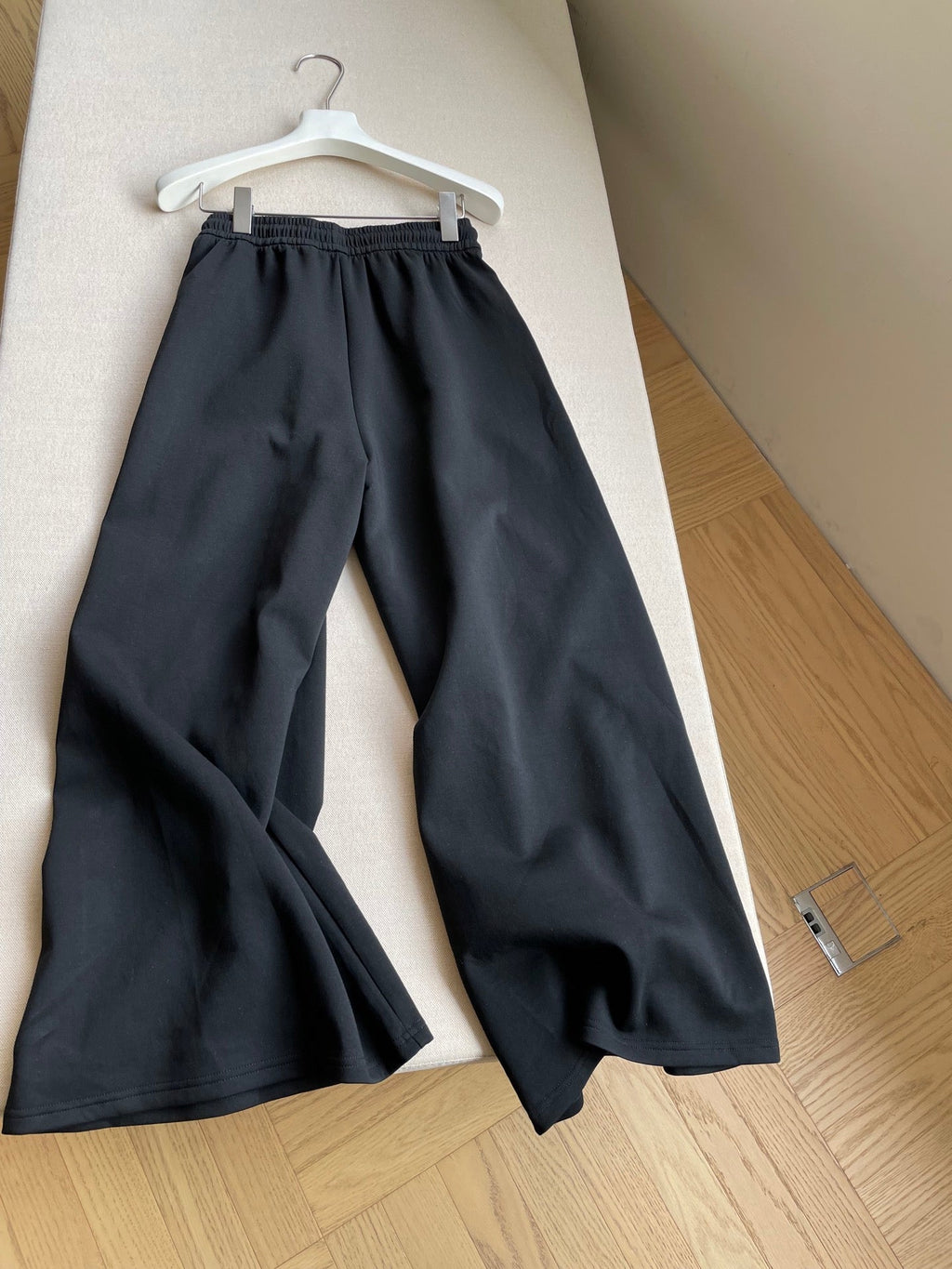 CELINE 26S HIGH-WAIST WIDE-LEG PANTS 437