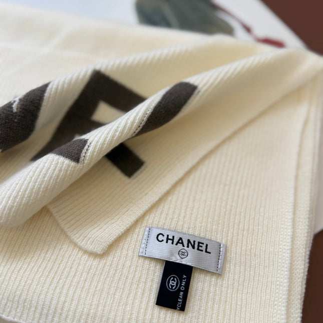 CHANEL 25S SCARF 170 CM IN CASHMERE 943081