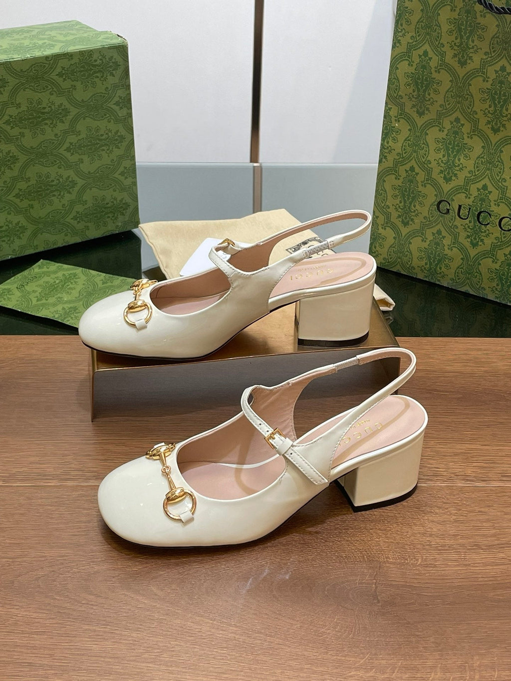 GG HORSEBIT PUMP WHITE GLOSSY LAMBSKIN