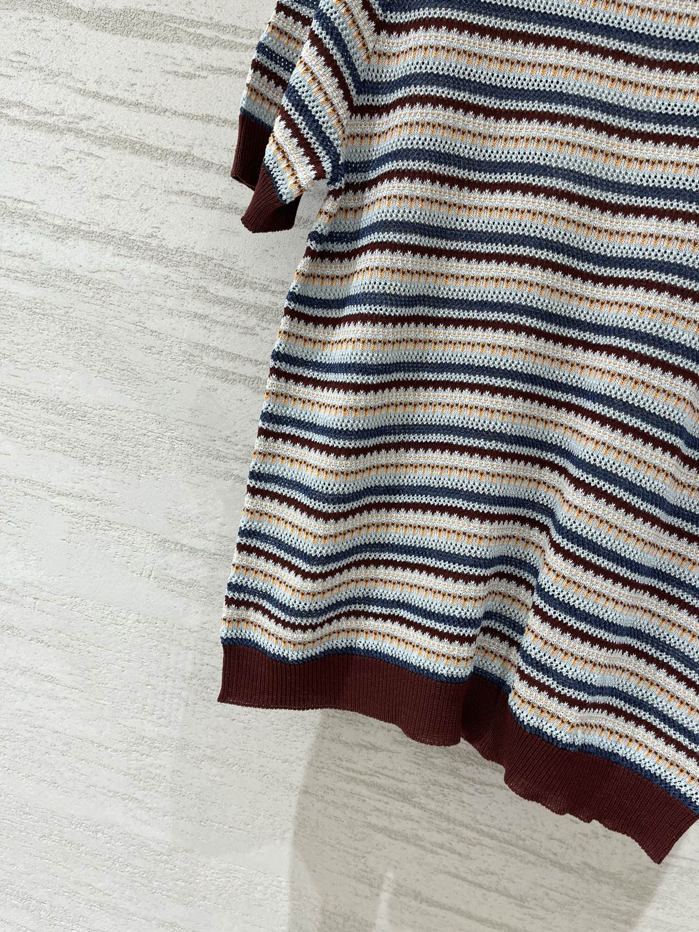 MONCLER 26S SHORT-SLEEVE KNIT T-SHIRT 672