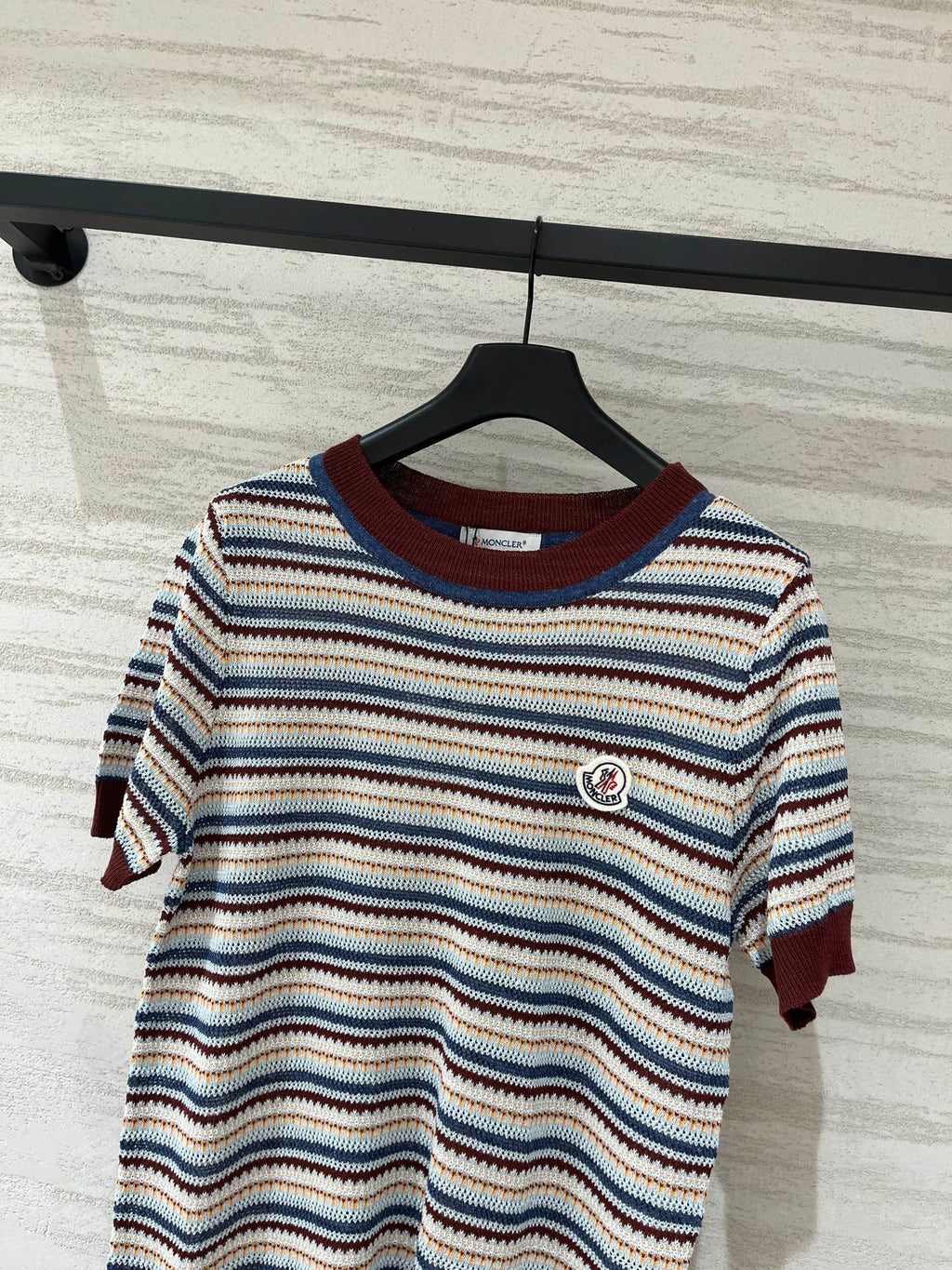 MONCLER 26S SHORT-SLEEVE KNIT T-SHIRT 672