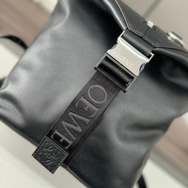LOE 41 SMALL CONVERTIBLE BACKPACK IN BLACK CLASSIC CALFSKIN