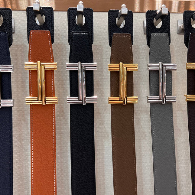 HM TRAVERSE BELT BUCKLE & REVERSIBLE CHOCOLATE BROWN AND BLACK LEATHER STRAP 38 MM GOLD HARDWARE