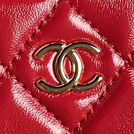 CAMERA BAG 24 IN RED SHINY CALFSKIN GOLD CHAIN
