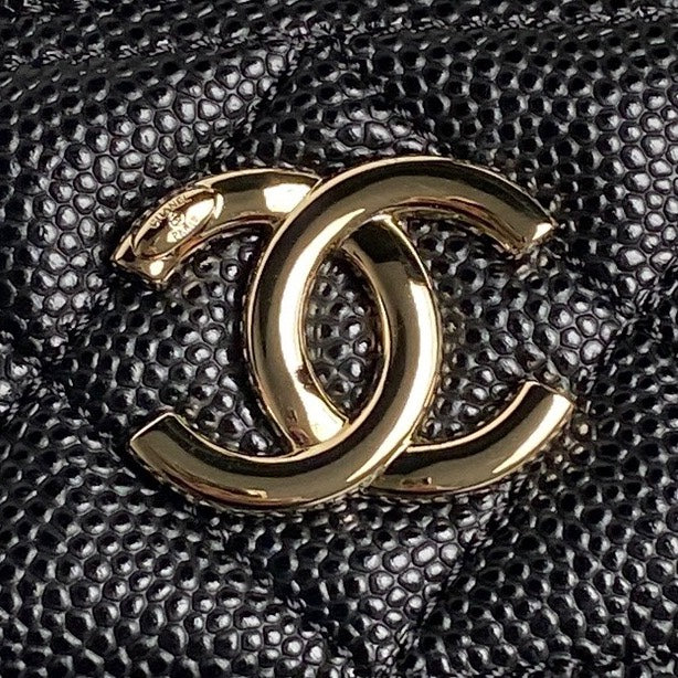 COSMETIC BAG 19 IN BLACK GRAINED CALFSKIN GOLD HARDWARE