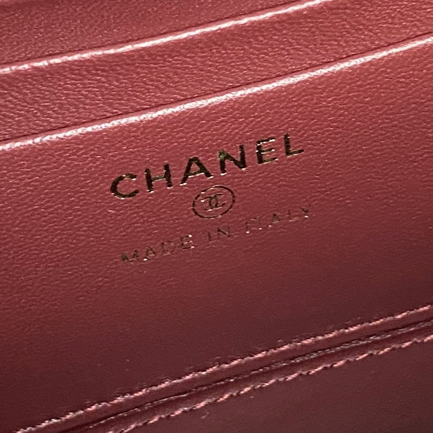 CHANEL 25S VANITY CASE 17 IN BURGUNDY LAMBSKIN GOLD HARDWARE