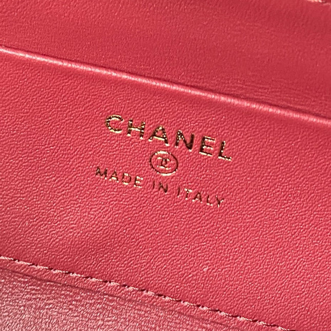 CHANEL 26S BARREL CLUTCH WITH CHAIN 23 IN BLACK CROCODILE-EMBOSSED CALFSKIN GOLD HARDWARE