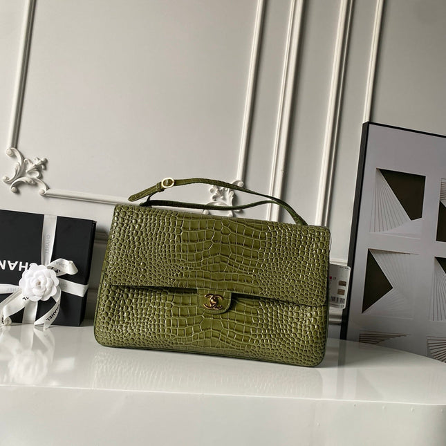 CHANEL 26S CC LOGO SHOULDER BAG 39 IN OLIVE GREEN CROCODILE-EMBOSSED CALFSKIN GOLD HARDWARE
