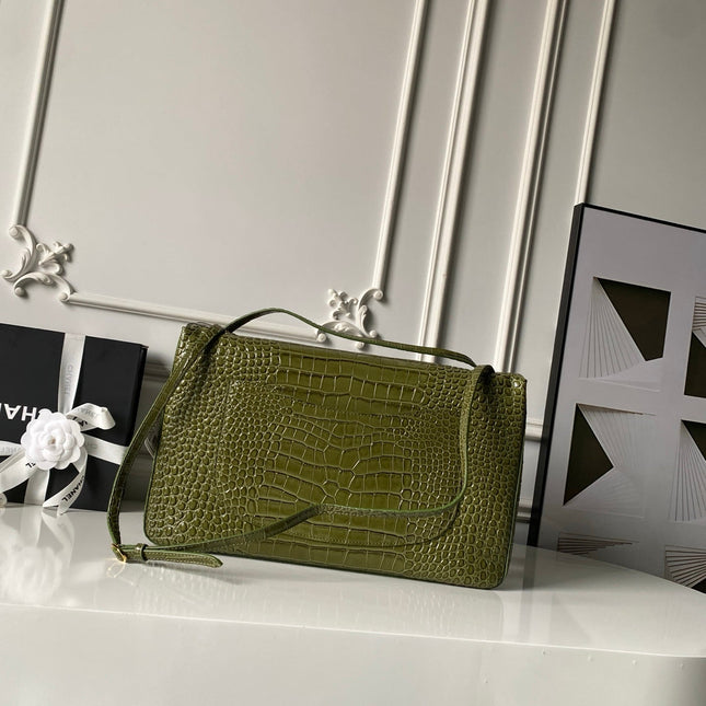 CHANEL 26S CC LOGO SHOULDER BAG 39 IN OLIVE GREEN CROCODILE-EMBOSSED CALFSKIN GOLD HARDWARE