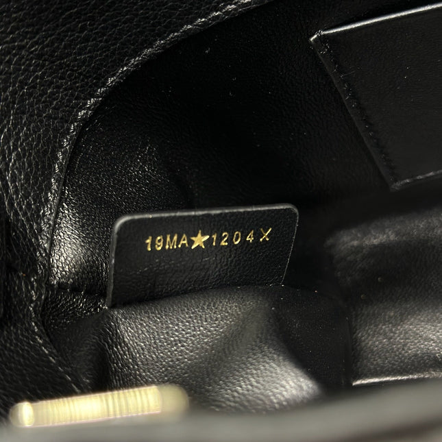 DIOR 26S TOUJOURS BAG 18 IN BLACK GRAINED CALFSKIN