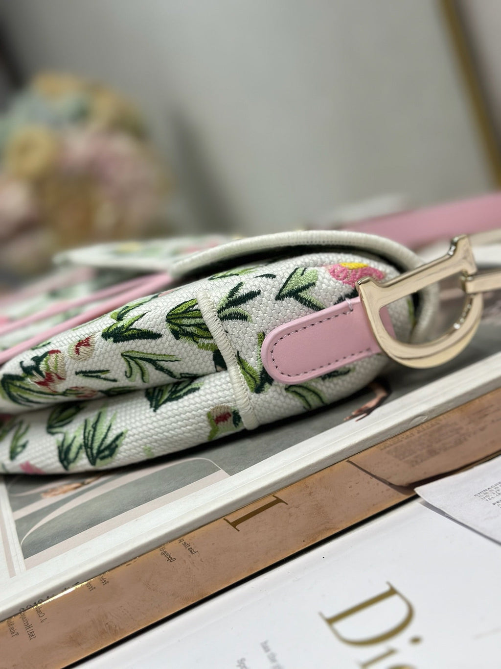 DIOR 26S SADDLE BAG 25 IN MULTICOLOR FLORAL EMBROIDERED JACQUARD