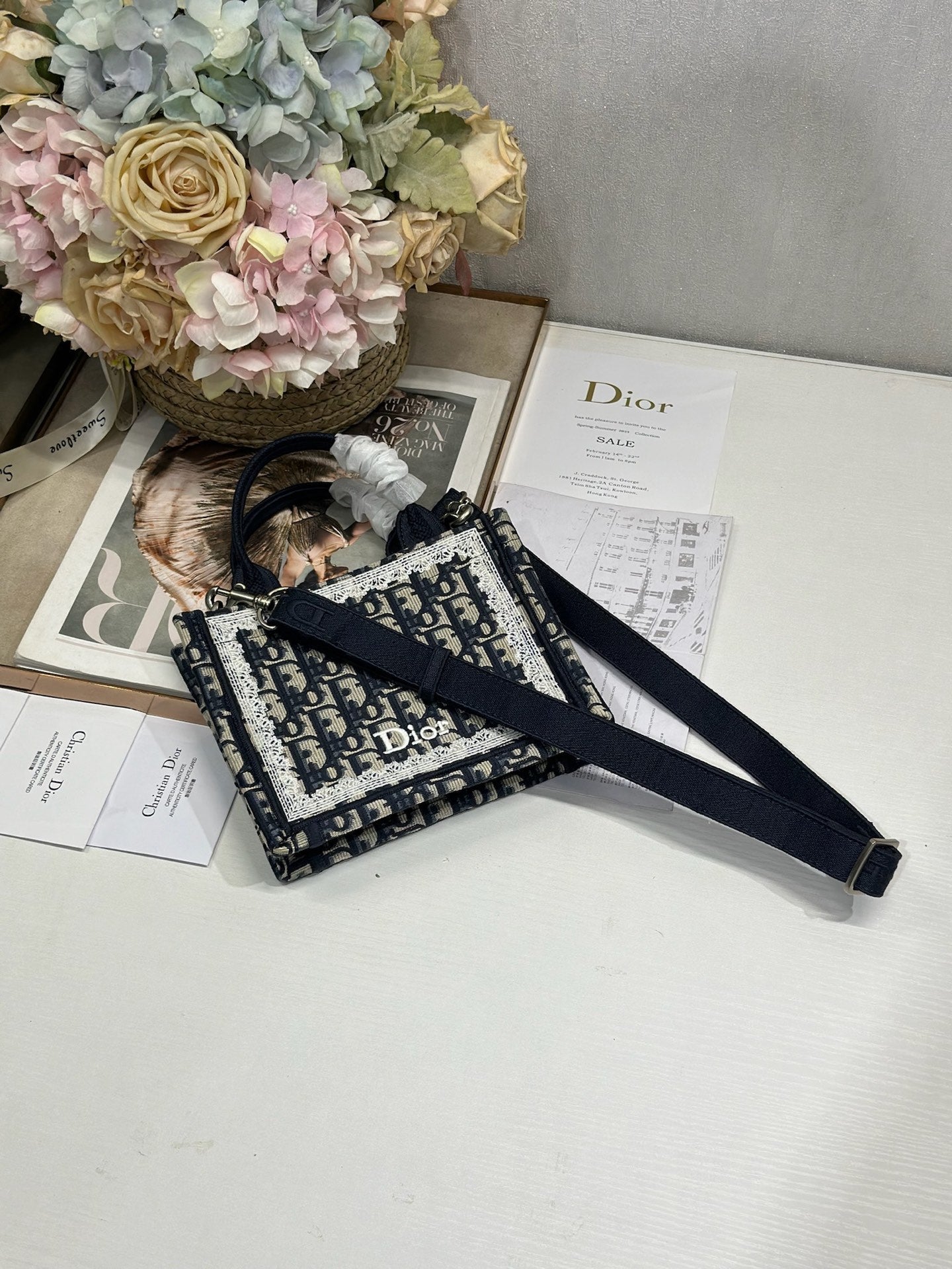 DIOR 26S BOOK TOTE BAG 20 IN NAVY BLUE AND BEIGE FABRIC OBLIQUE FABRIC