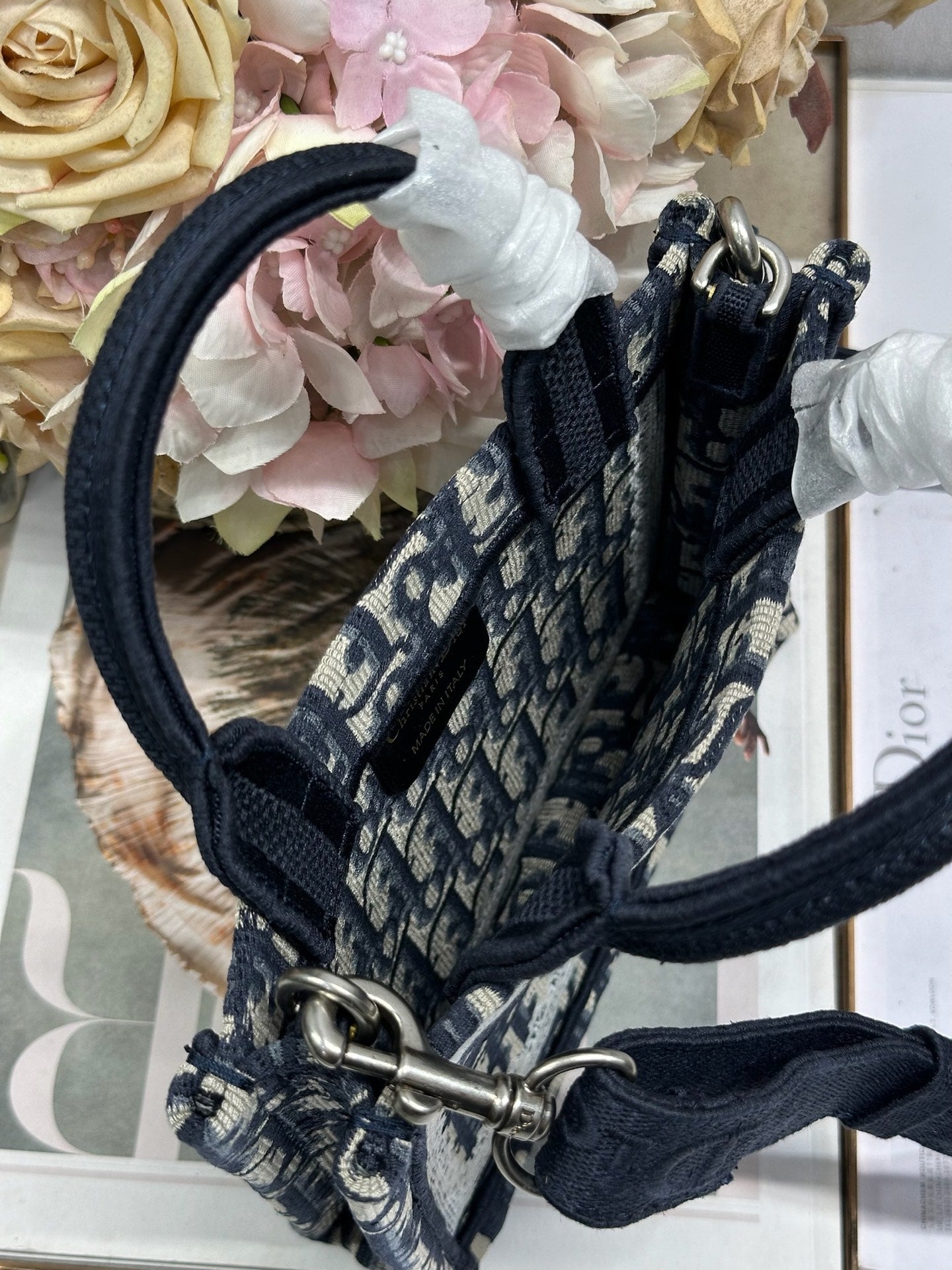 DIOR 26S BOOK TOTE BAG 20 IN NAVY BLUE AND BEIGE FABRIC OBLIQUE FABRIC