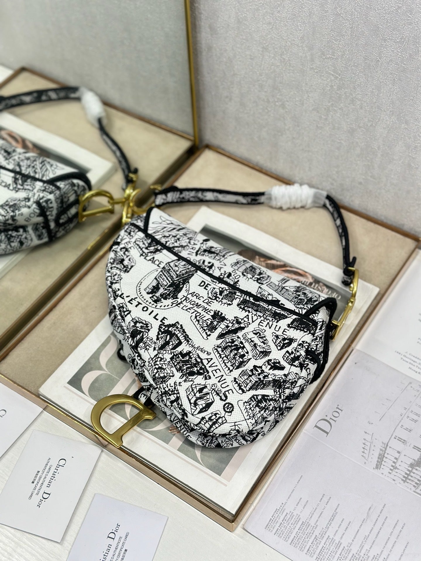 DIOR 26S SADDLE BAG 25 IN WHITE MIX BLACK WOVEN FABRIC