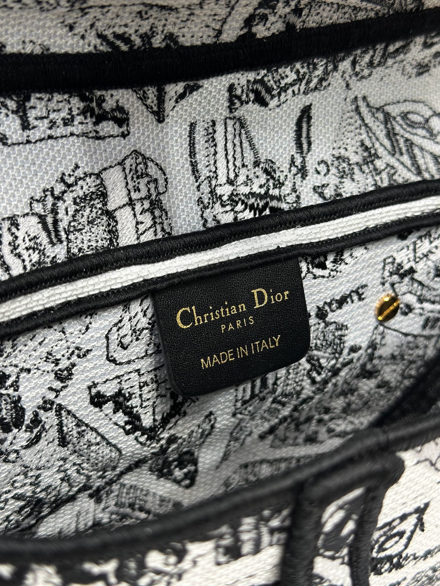 DIOR 26S SADDLE BAG 25 IN WHITE MIX BLACK WOVEN FABRIC
