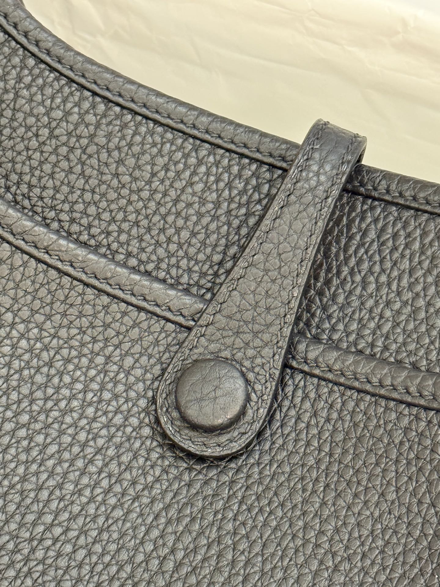 HM 26S EVELYNE BAG 23CM IN BLACK GRAINED CALFSKIN