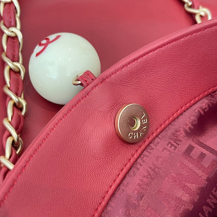 CHANEL 26S SHOULDER BAG 23 IN RED LAMBSKIN GOLD HARDWARE WITH PEARL