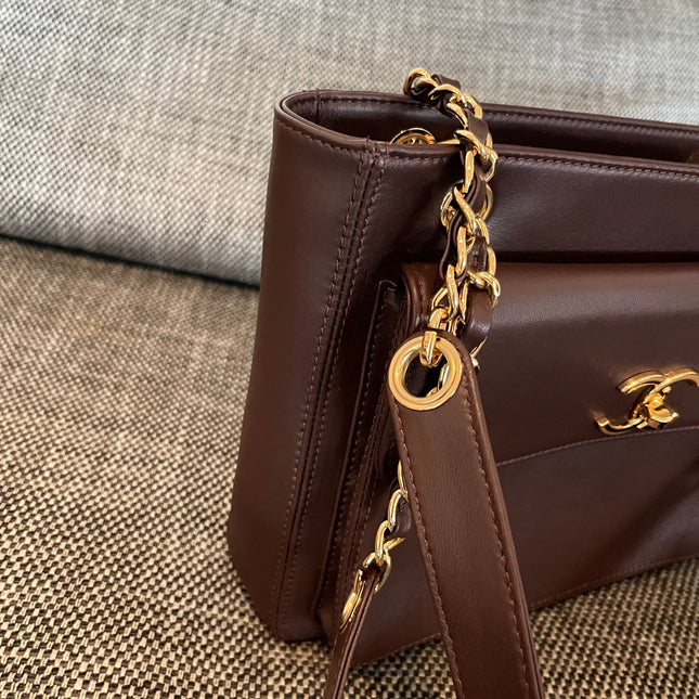 CHANEL 26S FLAP SHOULDER BAG 26 IN DARK BROWN LAMBSKIN GOLD HARDWARE