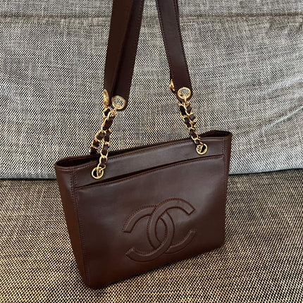 CHANEL 26S FLAP SHOULDER BAG 26 IN DARK BROWN LAMBSKIN GOLD HARDWARE