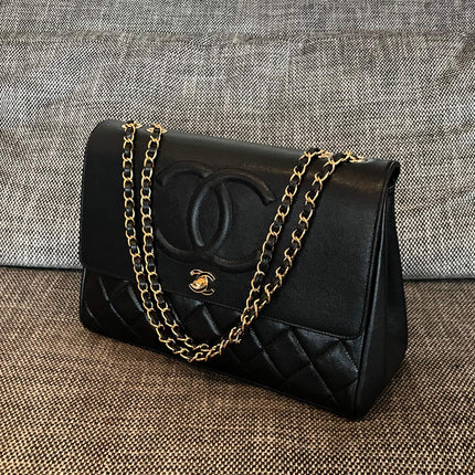CHANEL 26S LARGE CC LOGO FLAP SHOULDER BAG 33 IN BLACK CAVIAR CALFSKIN GOLD HARDWARE