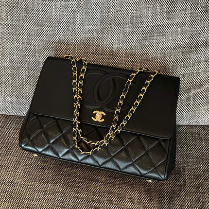 CHANEL 26S LARGE CC LOGO FLAP SHOULDER BAG 33 IN BLACK CAVIAR CALFSKIN GOLD HARDWARE