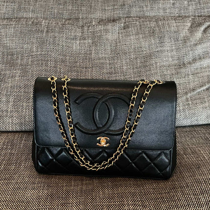 CHANEL 26S LARGE CC LOGO FLAP SHOULDER BAG 33 IN BLACK CAVIAR CALFSKIN GOLD HARDWARE