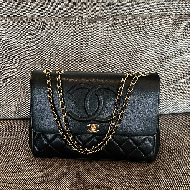 CHANEL 26S LARGE CC LOGO FLAP SHOULDER BAG 33 IN BLACK CAVIAR CALFSKIN GOLD HARDWARE