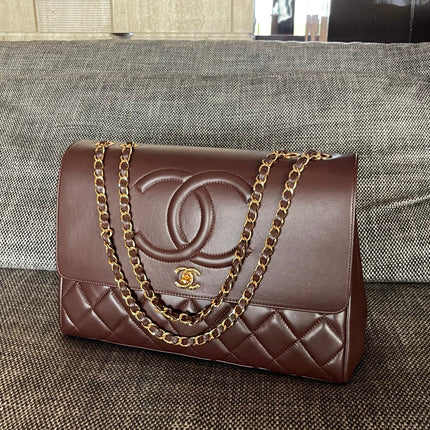 CHANEL 26S LARGE CC LOGO FLAP SHOULDER BAG 33 IN DARK BROWN LAMBSKIN GOLD HARDWARE