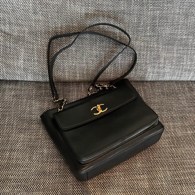 CHANEL 26S FLAP SHOULDER BAG 26 IN BLACK LAMBSKIN GOLD HARDWARE