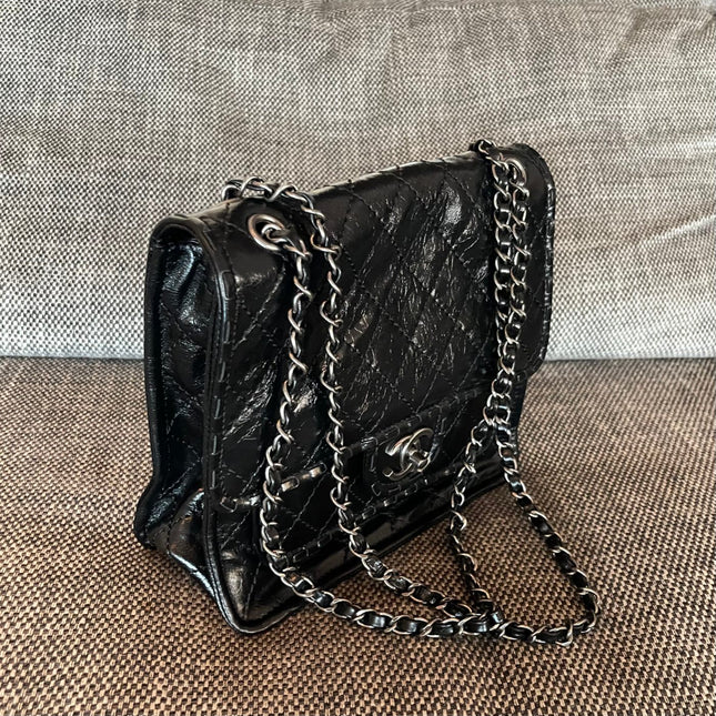 CHANEL 26S CLASSIC FLAP BAG 26 IN BLACK AGED CRINKLED CALFSKIN DARK SILVER HARDWARE