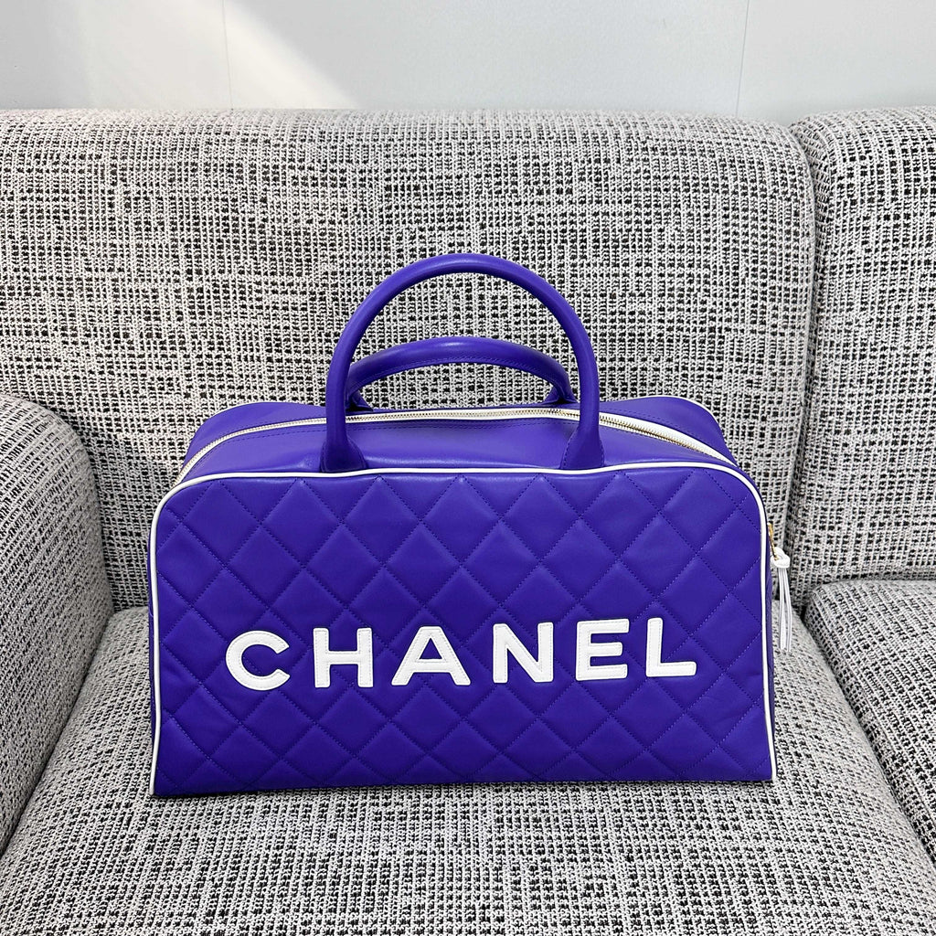 CHANEL 26S BOWLING BAG LARGE 46 IN BLUE PURPLE AND WHITE CALFSKIN GOLD HARDWARE