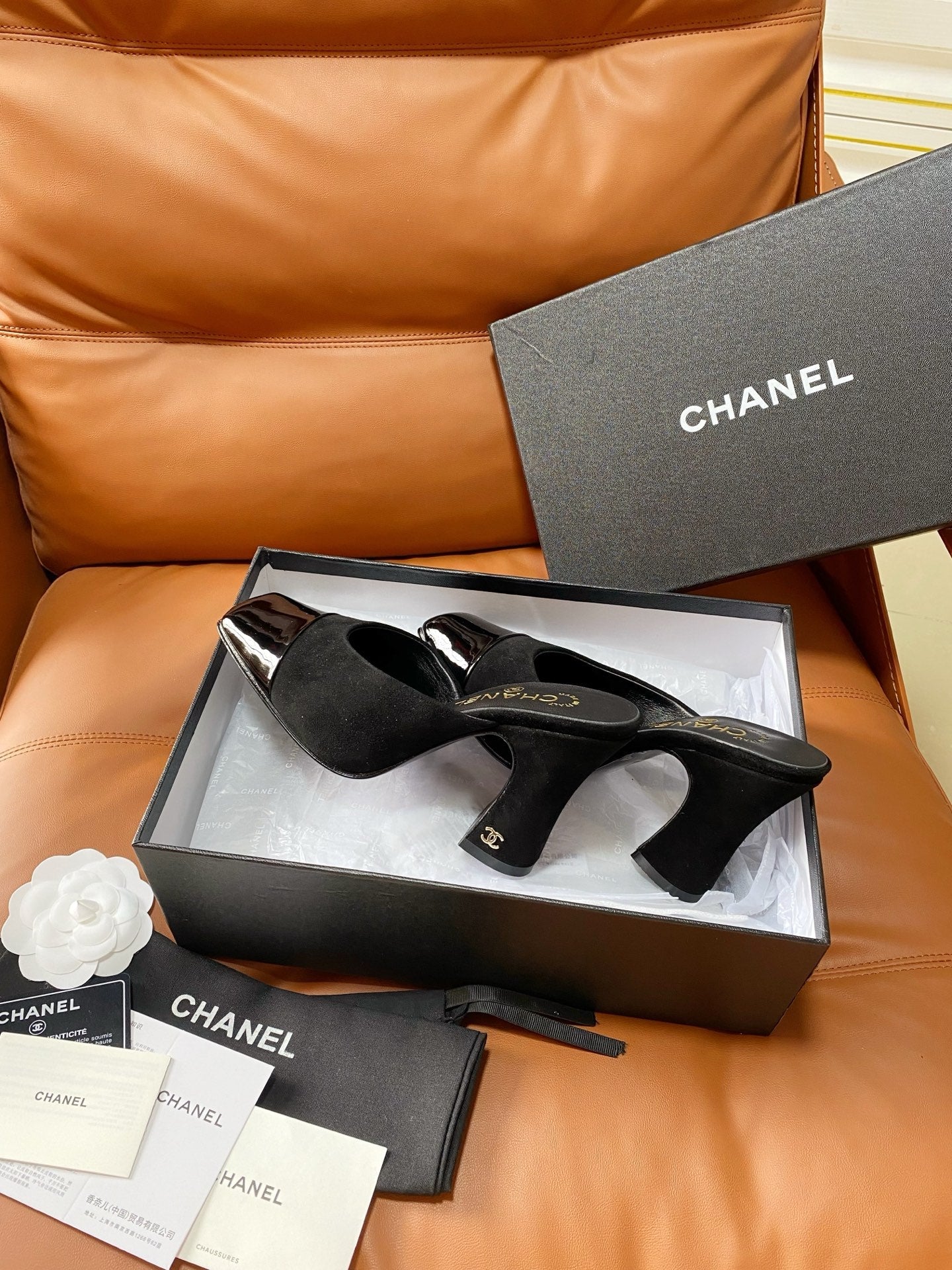 CHANEL 26S HIGH-HEEL MULES 90 MM IN BLACK SUEDE AND LAMBSKIN