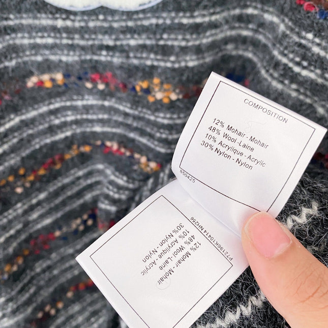 CHANEL 25S LONG-SLEEVE SWEATER 535