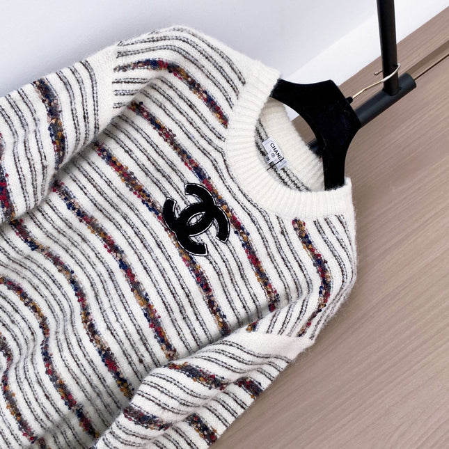 CHANEL 25S LONG-SLEEVE SWEATER 534