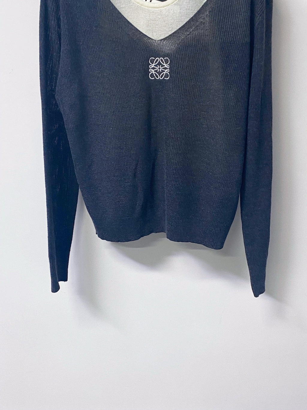LOEWE 26S LAYERED V-NECK KNITTED SWEATER 567