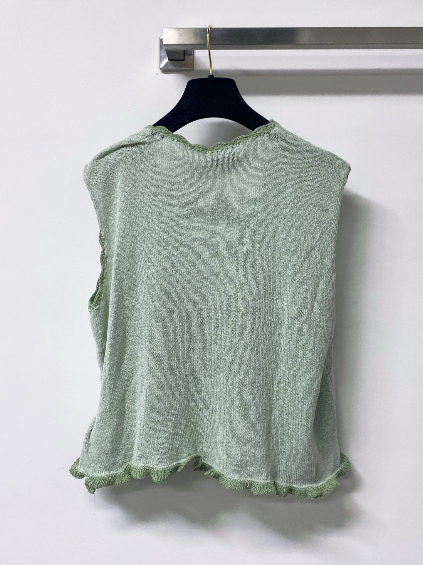 26S TRIM SLEEVELESS KNIT TOP 1642